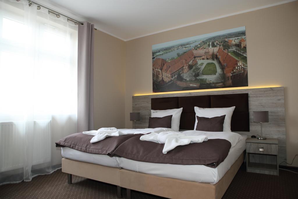 Hotel Piast Przy Zamku มัลบอร์ก ภายนอก รูปภาพ